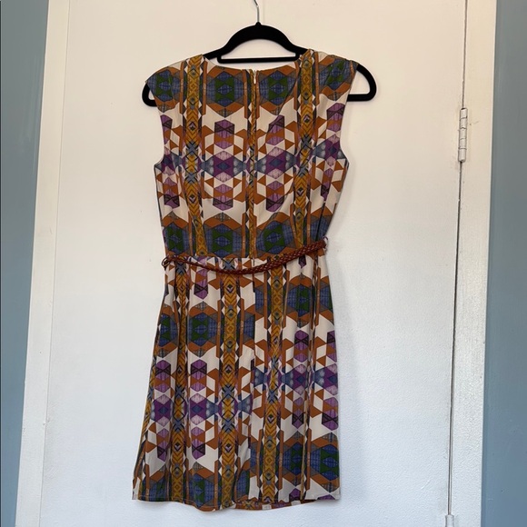 Geometric Patterned Dress - Picture 4 of 4